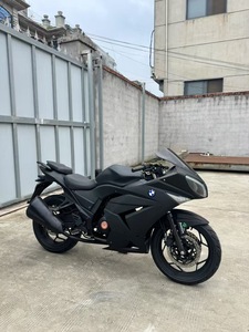 Motocyclette à essence à deux temps BMiW GT d'occasion avec un moteur de 250 cm3, <span class=keywords><strong>moto</strong></span> <span class=keywords><strong>sportive</strong></span> d'occasion - Product Image 5