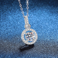 Collier pendentif en argent sterling 925 fin avec halo serti de moissanite colorée GRA 1 carat VVS taille ronde et certifiée