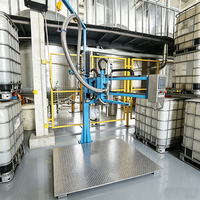 Machine de remplissage automatique de conteneurs IBC avec système anti-goutte pour l'emballage de peintures, pesticides et liquides chimiques
