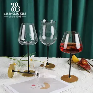 Calice di vetro di alta qualità di nuova moda di fascia alta da 590ml con tazza di vetro colorata a stelo lungo per vino o Champagne per la festa in Hotel a casa