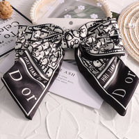 Pasadores de Pelo de Satén Y&Y, Horquillas con Lazo y Letras Decorativas para Mujer, Accesorios de Marca de Alta Gama con Pequeña Fragancia