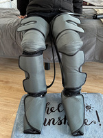 Récupération de massage de la cuisse du mollet et du genou Compression d'air