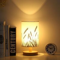 Lampe de table USB en bois massif nordique avec revêtement en tissu, lampe de chevet pour chambre à coucher, lampe de nuit LED pour bureau, vente en gros, lampe LED créative