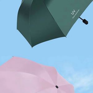 Parapluie pliant manuel à prix d'usine, logo personnalisé pas cher, revêtement UV noir, imperméable, parapluie de voyage à 3 plis, vente en gros - Product Image 3