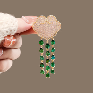 Broche de Luxo Feminino com Esmeralda e Design de Nuvem Grande com Franjas para Decoração de Suéter e Terno – Presente Fashion - Product Image 2