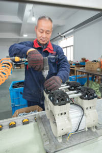 ضاغط هواء صامت خالٍ من الزيت محمول للاستخدام في طب الأسنان - Product Image 5