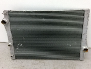 Radiador de aluminio nuevo de alta calidad para <span class=keywords><strong>BMW</strong></span> X5 E70 3,0 SD <span class=keywords><strong>07</strong></span>-/X6 X6 30DX 08-<span class=keywords><strong>MT</strong></span> radiador de coche OEM 17117533472 - Product Image 4