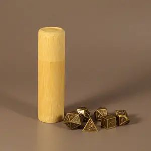 Yexi Cubo de dados de metal sólido, cubo de latão dourado e prateado, jogo de dados personalizado para festas e clubes, pubs e festas, atacado