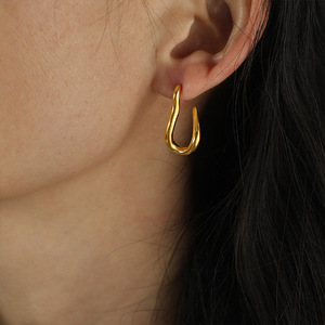 <b>Titanium</b> Steel Irregular <b>Stud</b> Earrings Gold U Shaped Geometric Fashionable European American Style - Product Image 4