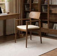 Fauteuil de salle à manger en bois massif de style nordique rétro avec assise rembourrée en PU marron pour salle à manger et café - Vente en gros