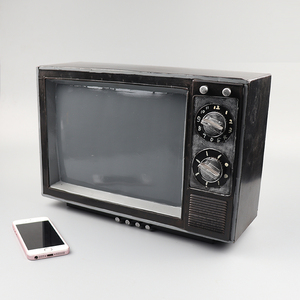 Vecchio modello <span class=keywords><strong>TV</strong></span> di alta qualità retrò in ferro battuto artigianato in metallo arte Vintage vecchio modello <span class=keywords><strong>TV</strong></span> antico fatto a mano - Product Image 2