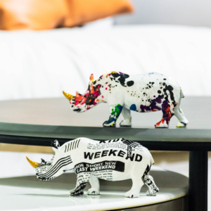 Modern Creative Small Animal Ornament Colorful Resin <strong>Rhino</strong> <strong>Statue</strong> for Home Decor Water Transfer Printing <strong>Statue</strong> - Product Image 1