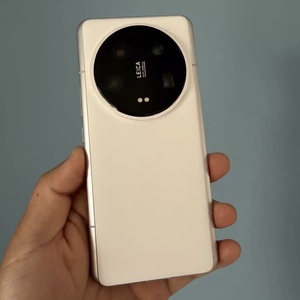 Xiaomi 14 Ultra หน้าจอ 6.7 นิ้ว 16GB 512GB AMOLED 5G สมาร์ทโฟน Android 14 พร้อมแบตเตอรี่ 5000mAh รองรับการชาร์จเร็ว 90W และมีที่ชาร์จในชุด - Product Image 1