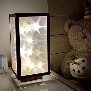 Lámpara Nocturna Rectangular con Forma de <span class=keywords><strong>Estrella</strong></span>, Hecha a Mano, Cuerpo de ABS, Creativa, con Efecto de Movimiento, Cubo de Rubik LED, Decoración de Regalo para Fábrica - Product Image 2