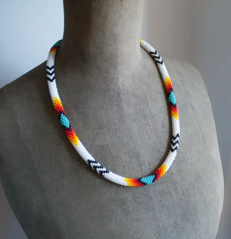 Dainty singoli colar de estilo nativo, turquesa branca, étnico, boho, beadwork, joias personalizadas femininas 2022