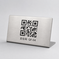 Placa de Identificación Personalizable con Código QR, Multicolor, Industrial, Duradera, Resistente al Óxido, de Aluminio y Acero Inoxidable, con Base en Forma de L