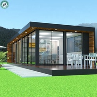 Maison en plastique pour plancher, balcon en bois, 2 chambres à coucher, maison avec conception murale en verre, 35,40 pieds