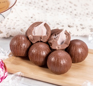 Toptan KENLAIFU Bittersweet çikolata Mellow topu dolum şurubu reçel katı formu lal siyah kutu ambalaj ile 250g - Product Image 6