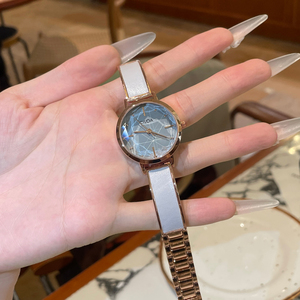 Reloj de cuarzo CILOA para mujer, esfera redonda, correa de cuero, reloj de pulsera analógico resistente al agua, reloj de moda minimalista para uso diario - Product Image 3