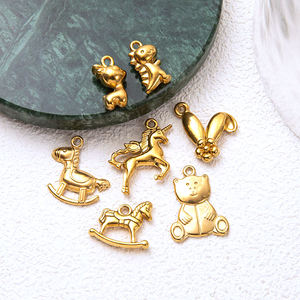 Maravilla Fantástica para Niños | Dijes de Acero Inoxidable Esmaltado con Baño de Oro PVD para la Fabricación de Joyería | Amuletos Impermeables e Hipoalergénicos - Product Image 5