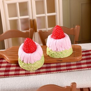 Miniature en résine 3D, gâteau dessert, ornement de cuisine pour maison de poupée, accessoire DIY pour garçons et filles, petit cadeau de vacances - Product Image 3