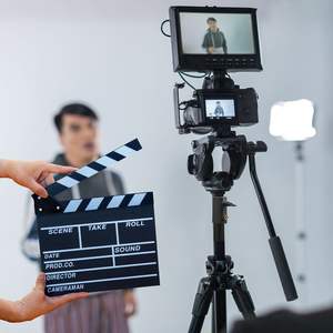 Soporte de Luz Resistente Db de 8.5 Pies, Ajustable, para Equipos de Iluminación de Estudio, Fotografía y Video, Construcción Metálica - Product Image 4