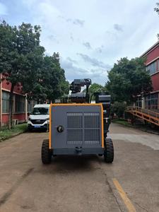 เครื่องเจาะหินแบบใช้เครื่องยนต์ดีเซลแบบพกพาขนาด 18 เมตร พร้อมหัวเจาะแบบ Deep Top Hammer ขนาด 33-89 มม. ใช้ระบบไฮดรอลิก พร้อมยางรถสำหรับงานบนถนน รวมถึงเครื่องยนต์ มอเตอร์ เกียร์ ลูกปืน และอุปกรณ์เจาะหิน - Product Image 4