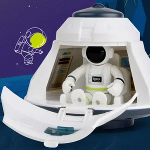 2021新设计宇航员星际空间探索模拟装饰玩具套装飞船空间站汽车灯光和声音