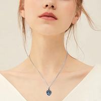 Bijoux commémoratifs pour femmes Collier en argent sterling 925 avec fleurs de lotus, cendres de crémation et urne en cristal