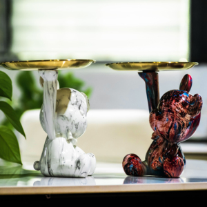 Artesanía de resina en forma de oso, adorno de estatua de escritorio, bandeja de Metal para almacenar artículos pequeños para decoración del hogar, barras que sirven dulces, aperitivos - Product Image 6