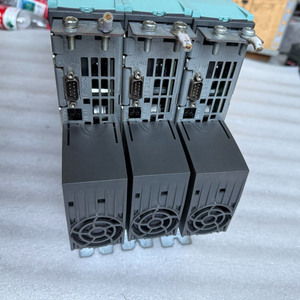 Contrôleur de variateur de vitesse 6AU1435-2AD00-0AA0 6AU 1435-2AD00-0AA0 6AU1435-2AD00-0AA0 6AU1435-2AD00-0AA0 6AU 1435-2AD00-0A - Product Image 4