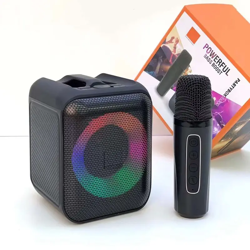 Led ışıkları ile çocuklar ve yetişkinler için kablosuz mikrofon ile yeni Model Mini Karaoke taşınabilir bluetooth'lu hoparlör