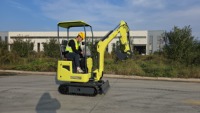 Kleiner Mini-Raupenbagger mit Briggs & Stratton Motor, Hengli Hydraulikkomponenten, Hocheffizienter Motor & Pumpe, Mini-Bagger