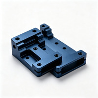 Composants mécaniques sur mesure en aluminium anodisé usiné CNC pour supports industriels et automatisation