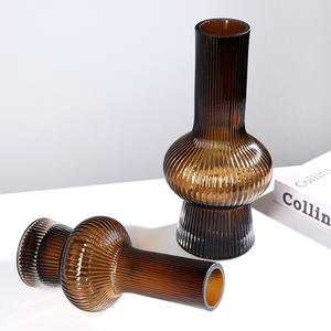 Jarrón de Vidrio Moderno Nórdico con Rayas, Decoración Interior de Lujo Ligero para Arreglos Florales en Bodas, Hogar o Sala de Estar - Product Image 4