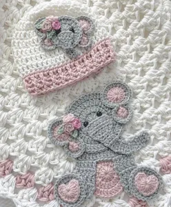 थोक कम MOQ गुलाबी और बैंगनी हाथी बेबी कॉटन कंबल पोम पोम के साथ पशु हस्तनिर्मित बीनी