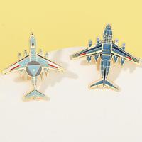 Épinglette de haute qualité en forme d'hélicoptère et d'avion, plaquée or, avec émail souple personnalisé, motif avion élégant