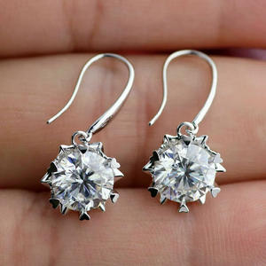 Pendientes de Cristal con Forma de Estrella en Oro Blanco Goe Lune, con Engaste de Garras, para Uso Diario, Estilo Clásico para Mujer - Product Image 3