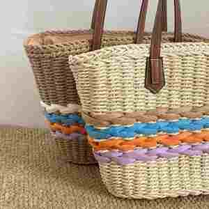 กระเป๋าสะพายไหล่สานสไตล์โบฮีเมียนสำหรับผู้หญิง แฟชั่นฤดูร้อน เหมาะสำหรับวันหยุดริมทะเล กระเป๋าทรงถัง สายสะพายลายทาง กระเป๋าชายหาด - Product Image 3