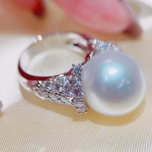 2025 Luxury Women's Engagement <b>Finger</b> <b>Ring</b> with Large Natural Pearl New Fashion Jewelry Gift Box - Product Image 3