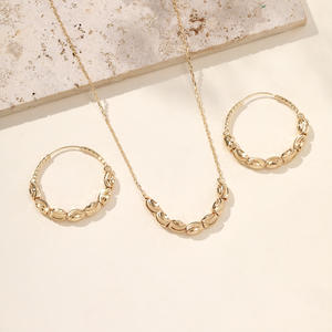 ชุดเครื่องประดับเจ้าสาวแบบปากีสถานประดับลูกปัดระยิบระยับ 3 สีจาก Kinnear Wholesale ต่างหูแบบห่วงสีชมพูและสีเงินพร้อมสร้อยคอสำหรับผู้หญิง - Product Image 3