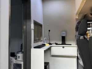 Nueva Clínica Médica Móvil Diésel en Camioneta, Vehículo de Atención Médica con Equipo Médico y Transmisión Automática - Product Image 5