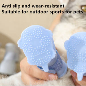 Vente en gros de chaussures pour chiens de compagnie pour petits chiens chats chaussures antidérapantes pour chiots imperméables couleurs bonbons bottes de pluie pour chiens produit pour animaux de compagnie - Product Image 3