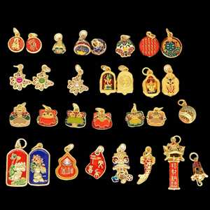 Collar con Colgante de Campana de Moda, Rueda de Oración con Esmalte que Conserva el Color Dorado Estilo Antiguo, Aforismo de Seis Caracteres - Product Image 1