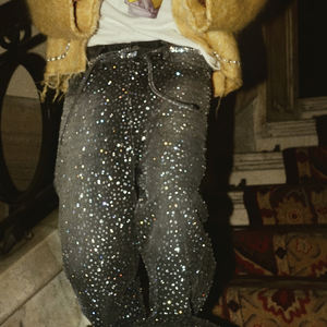 بنطلون جينز رجالي واسع الساق مستقيم مزين بالكامل بالأحجار اللامعة بتصميم عتيق فاخر وعلامة تجارية خاصة من الشركة المصنعة - Product Image 2