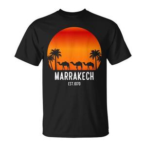 Camiseta Marrakech Marruecos Negra Unisex para Adultos, Manga Corta, Cuello Redondo, Impresión Digital, Diseño de Atardecer con Camello - Product Image 1