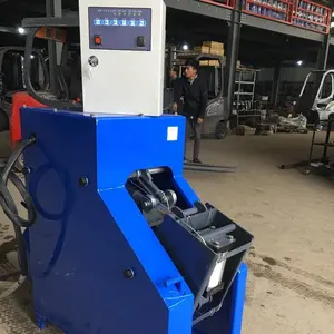 Machine de retrait de plaquette de garniture de frein machine de retrait de pelle de garniture de frein pour camion lourd