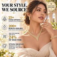 Parure de boucles d'oreilles de luxe haut de gamme en alliage, style vintage moyen-oriental, en forme de V, entièrement ornée de cristaux, avec bague ajustable et collier plaqué or