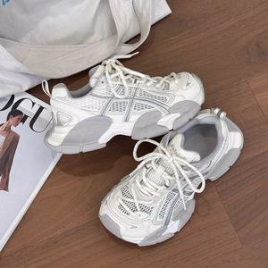 2026 Baskets décontractées pour femme, style Dad Shoes, en maille respirante, légères, à plateforme rehaussante, pour le jogging - Product Image 3