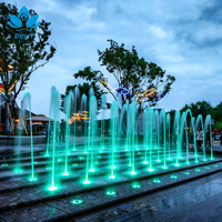 Fontaine d'eau extérieure commerciale moderne et durable en acier inoxydable pour sol sec, avec design personnalisé et exportation mondiale